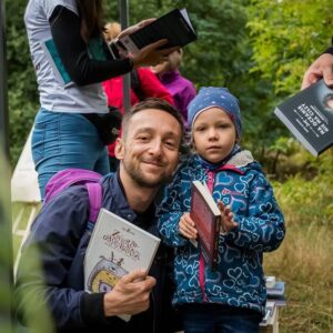 Posprzątaj z nami i odbierz książkę